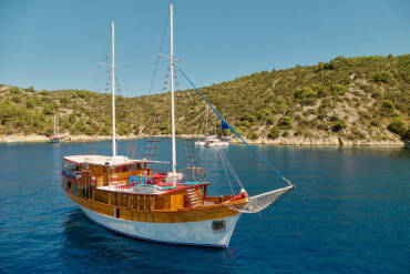 Moja Maja motorni jedrenjak