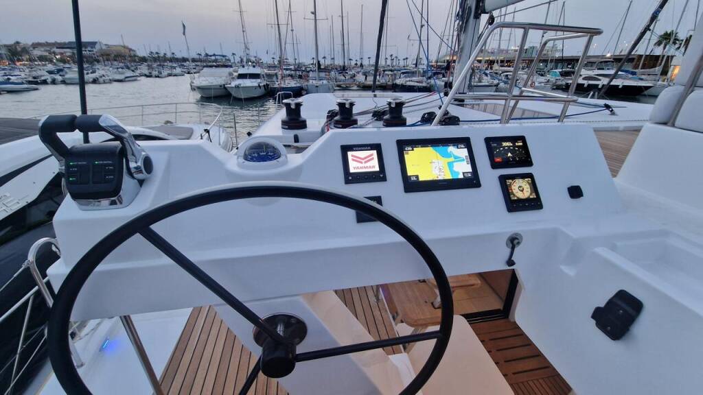 Aventura 45 Art J