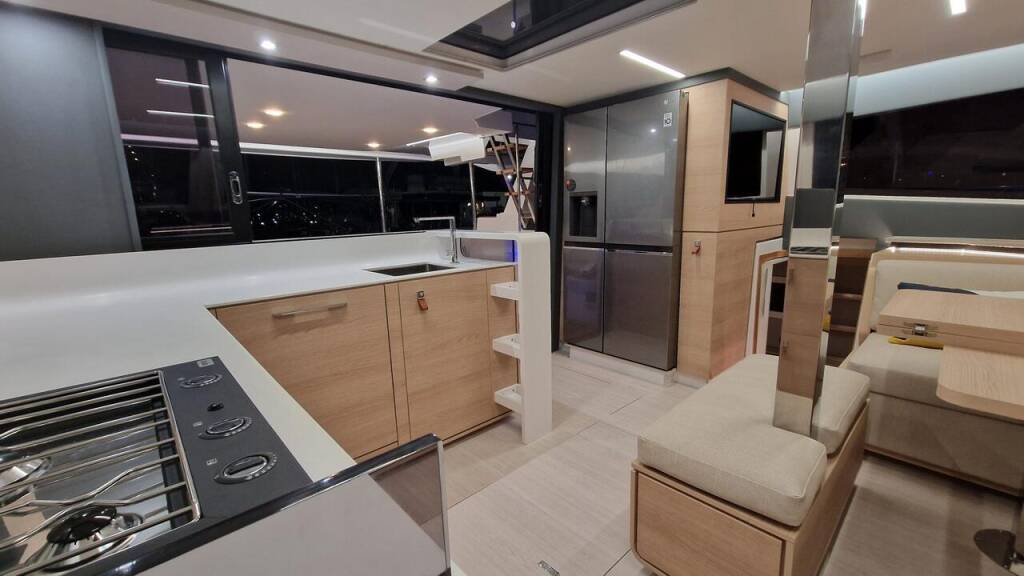 Aventura 45 Art J