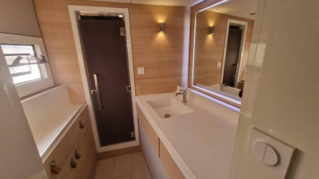 Aventura 45 Art J