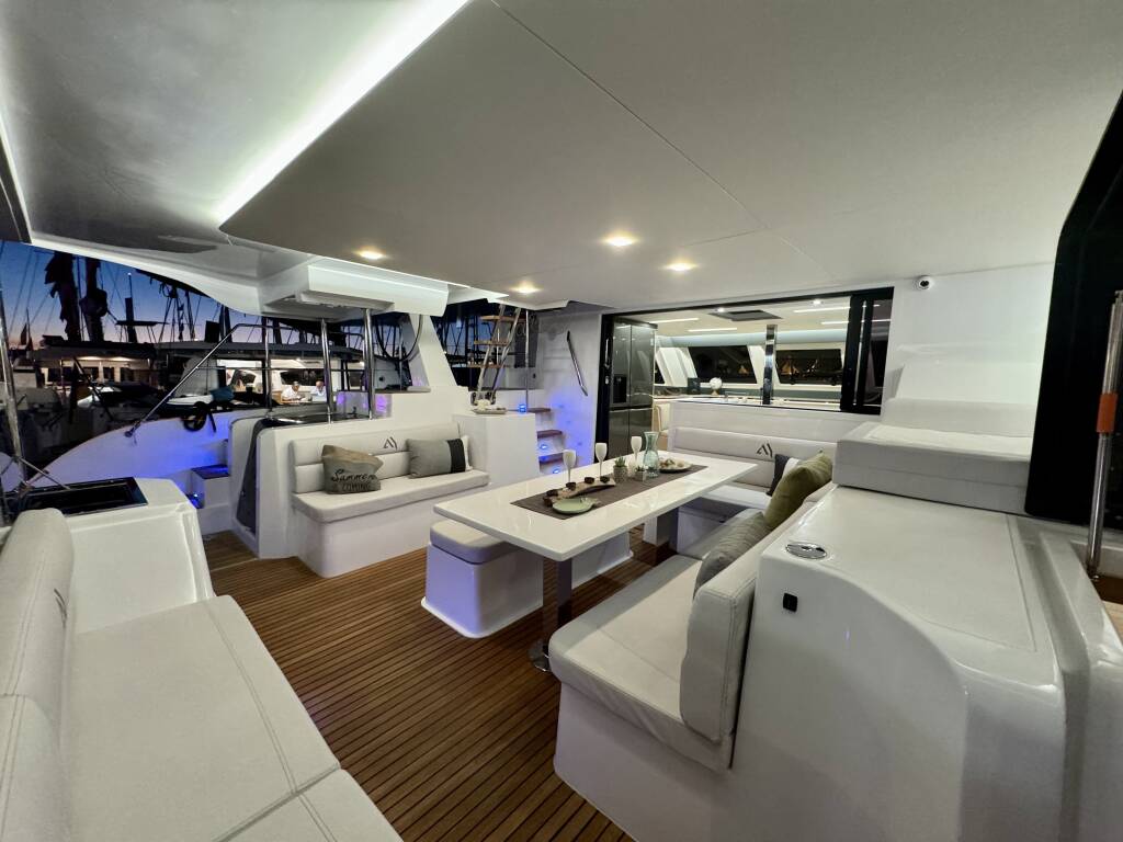 Aventura 45 Art J