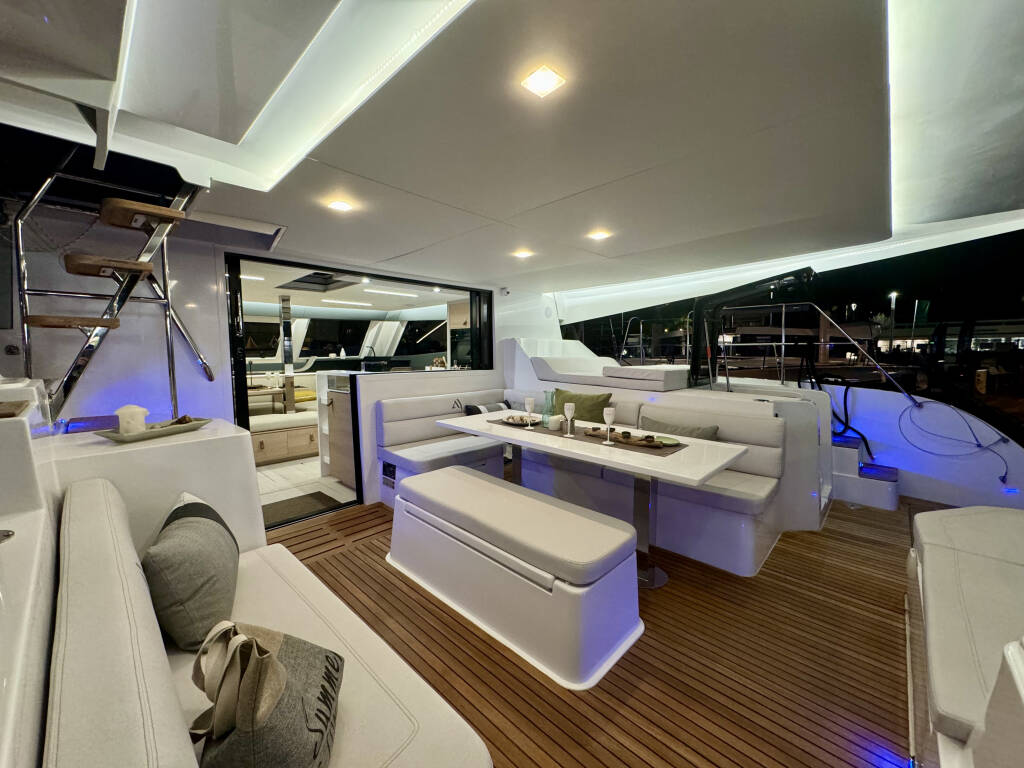 Aventura 45 Art J