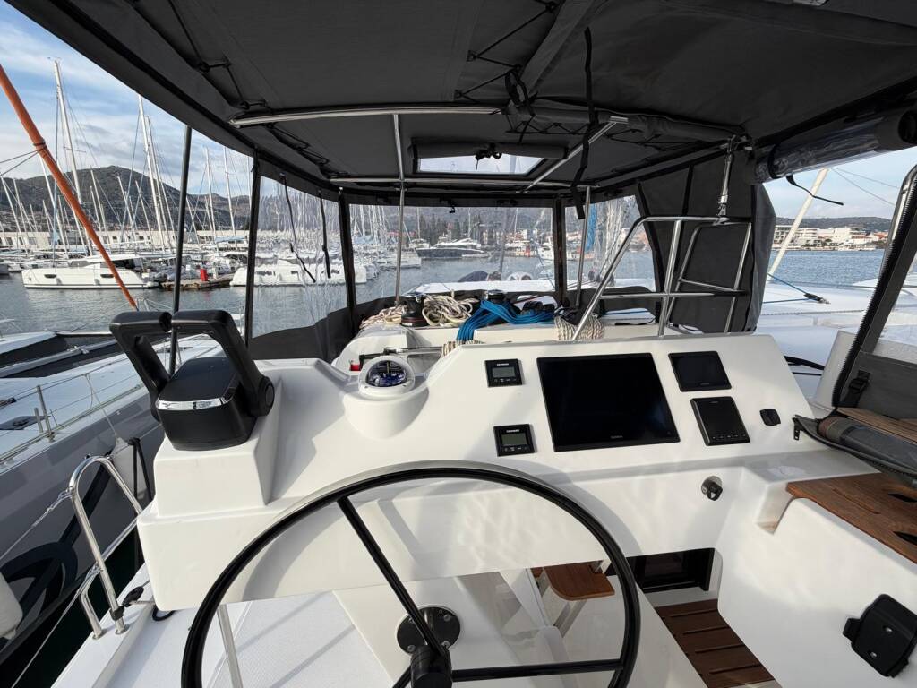 Aventura 45 Cajha