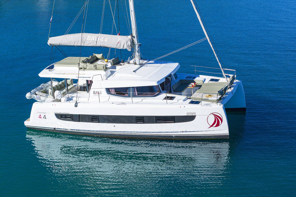 Bali 4.4 Voyager
