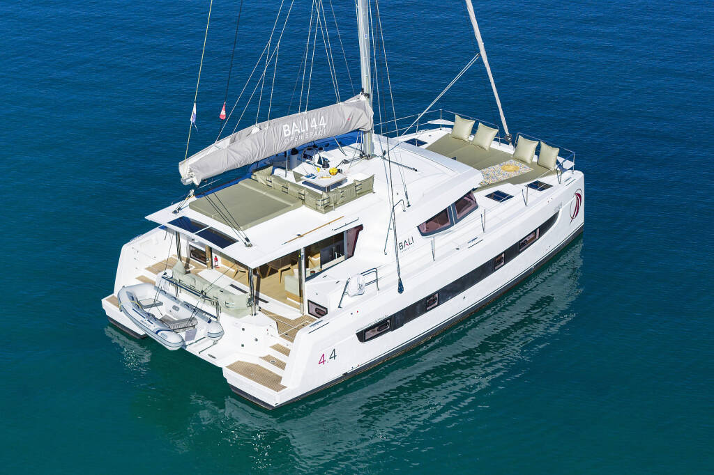 Bali 4.4 Voyager