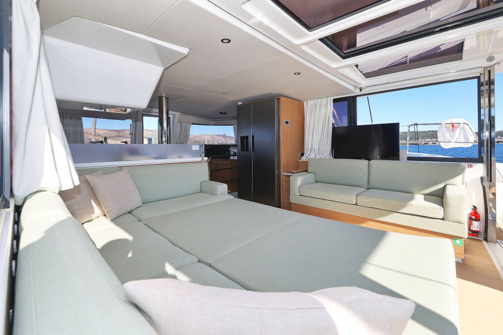 Bali 4.4 Voyager