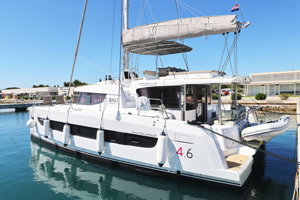 Bali 4.6 Hermine
