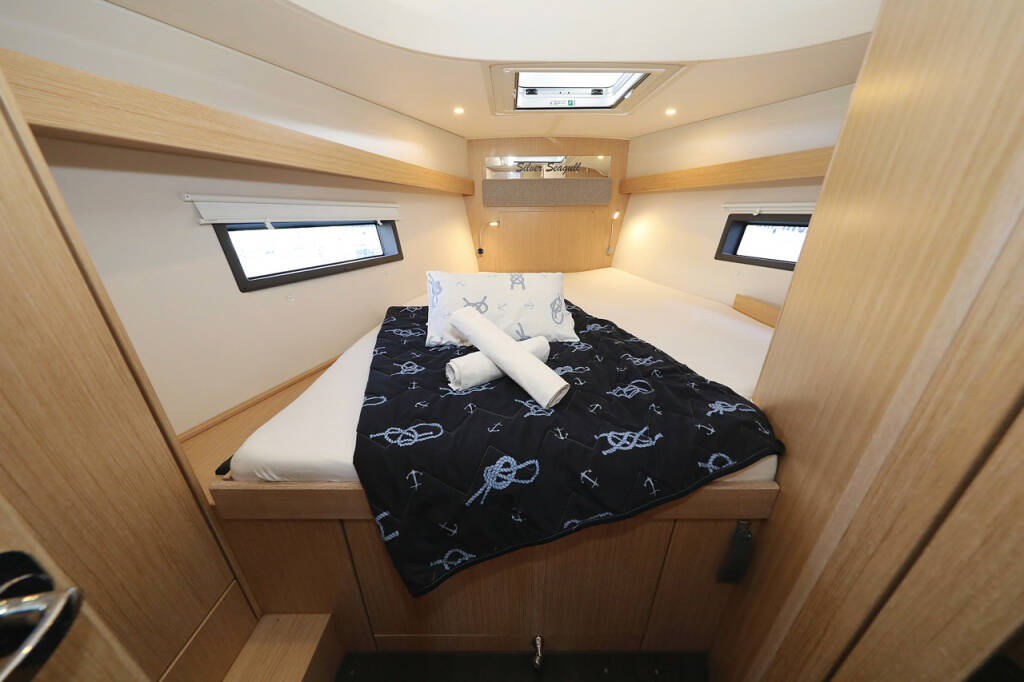 Bavaria C42 Style Silver Seagull