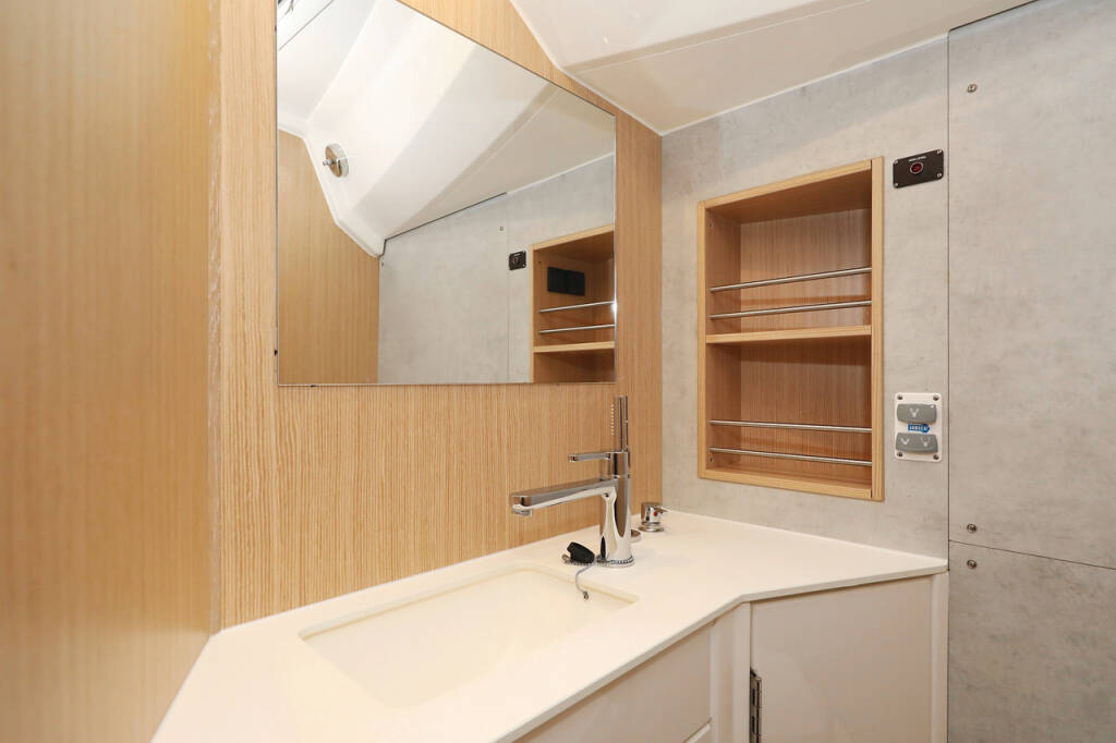 Bavaria C42 Style Silver Seagull