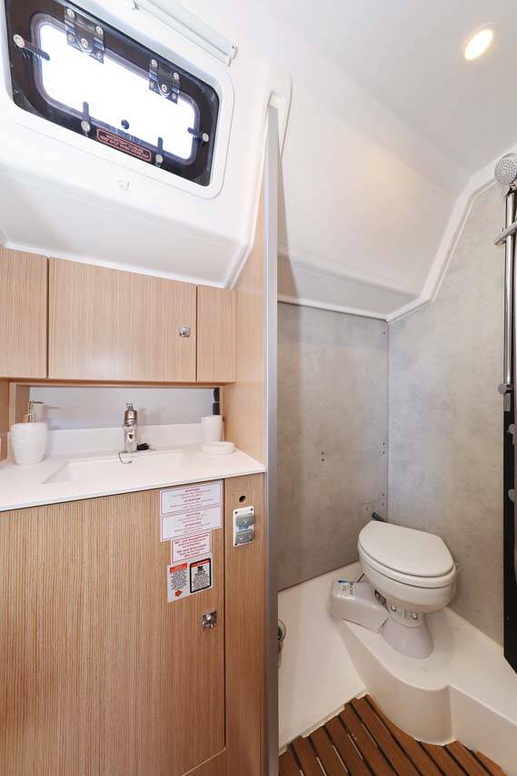 Bavaria C42 Style Leya