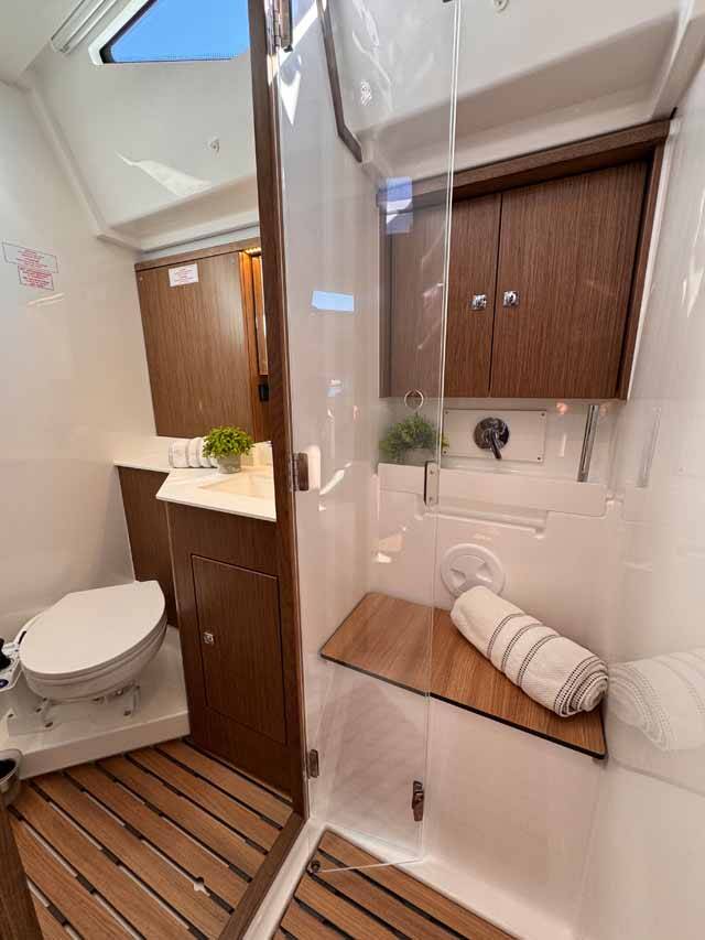 Bavaria C57 Style F-ONE