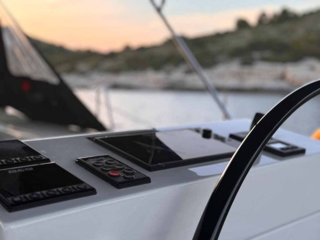 Bavaria C57 Style F-ONE