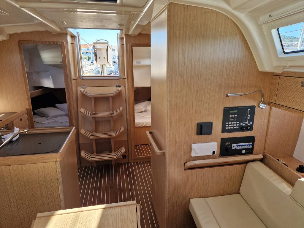 Bavaria Cruiser 37 Sayra