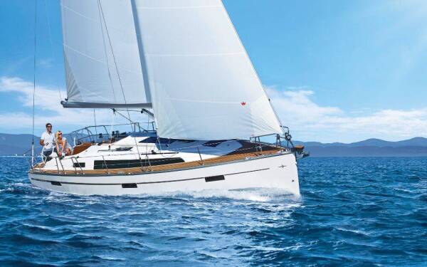 Bavaria Cruiser 37 Astravi