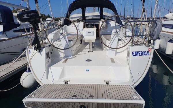 Bavaria Cruiser 37 Emerald