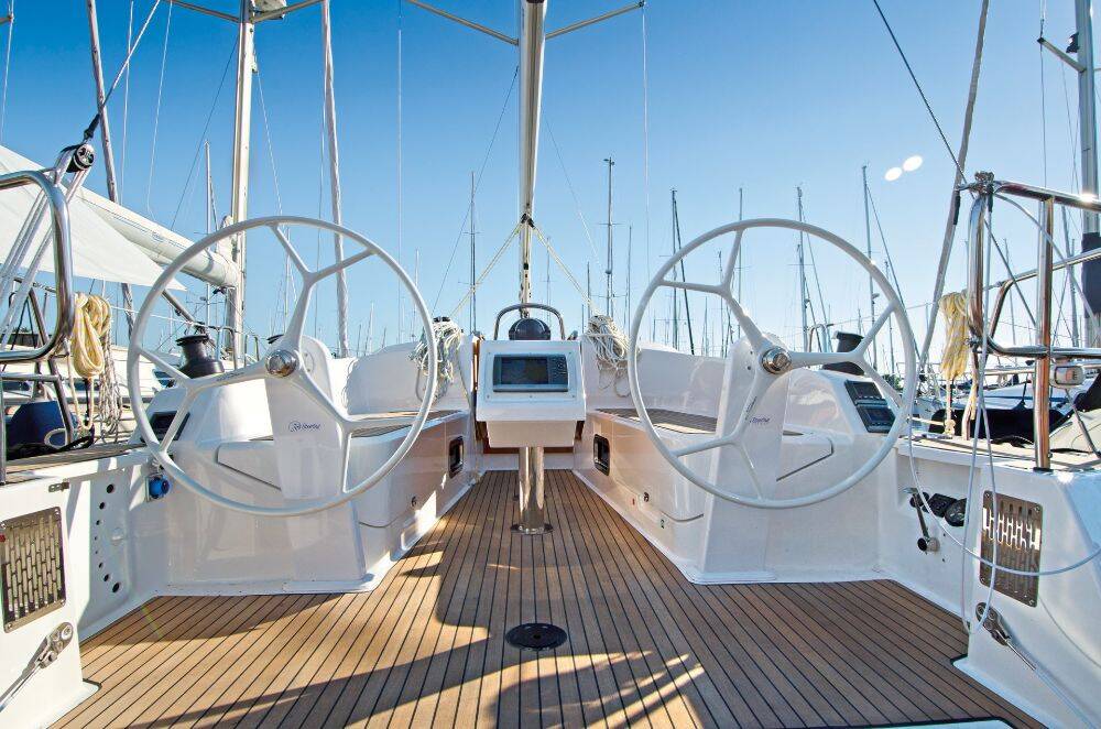 Bavaria Cruiser 37 Maci
