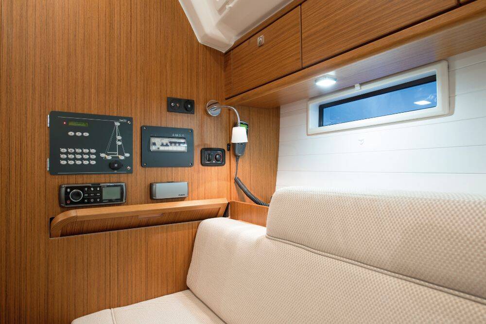 Bavaria Cruiser 37 Maci