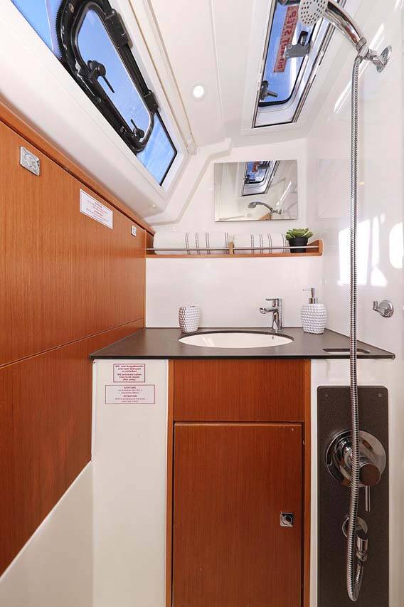 Bavaria Cruiser 37 Samsara