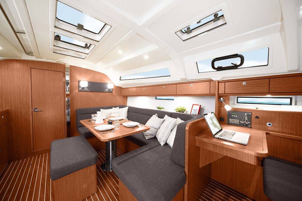 Bavaria Cruiser 41 Whatever