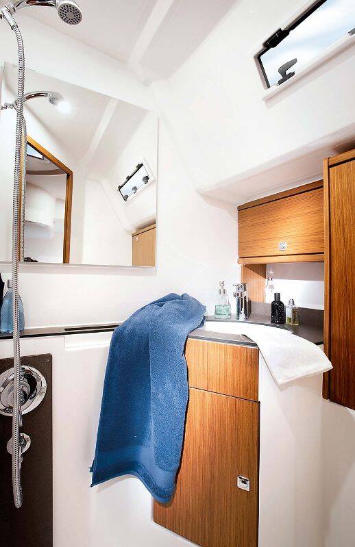 Bavaria Cruiser 46 Iris 1