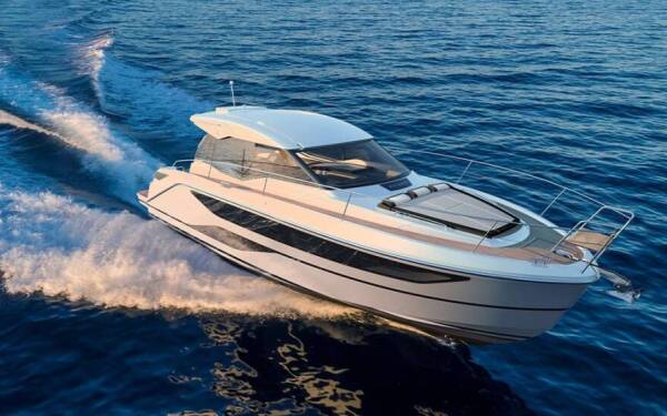 Bavaria SR36 Hard Top Lilian