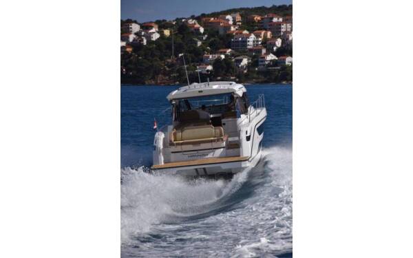 Bavaria SR38 Hard Top Hannah