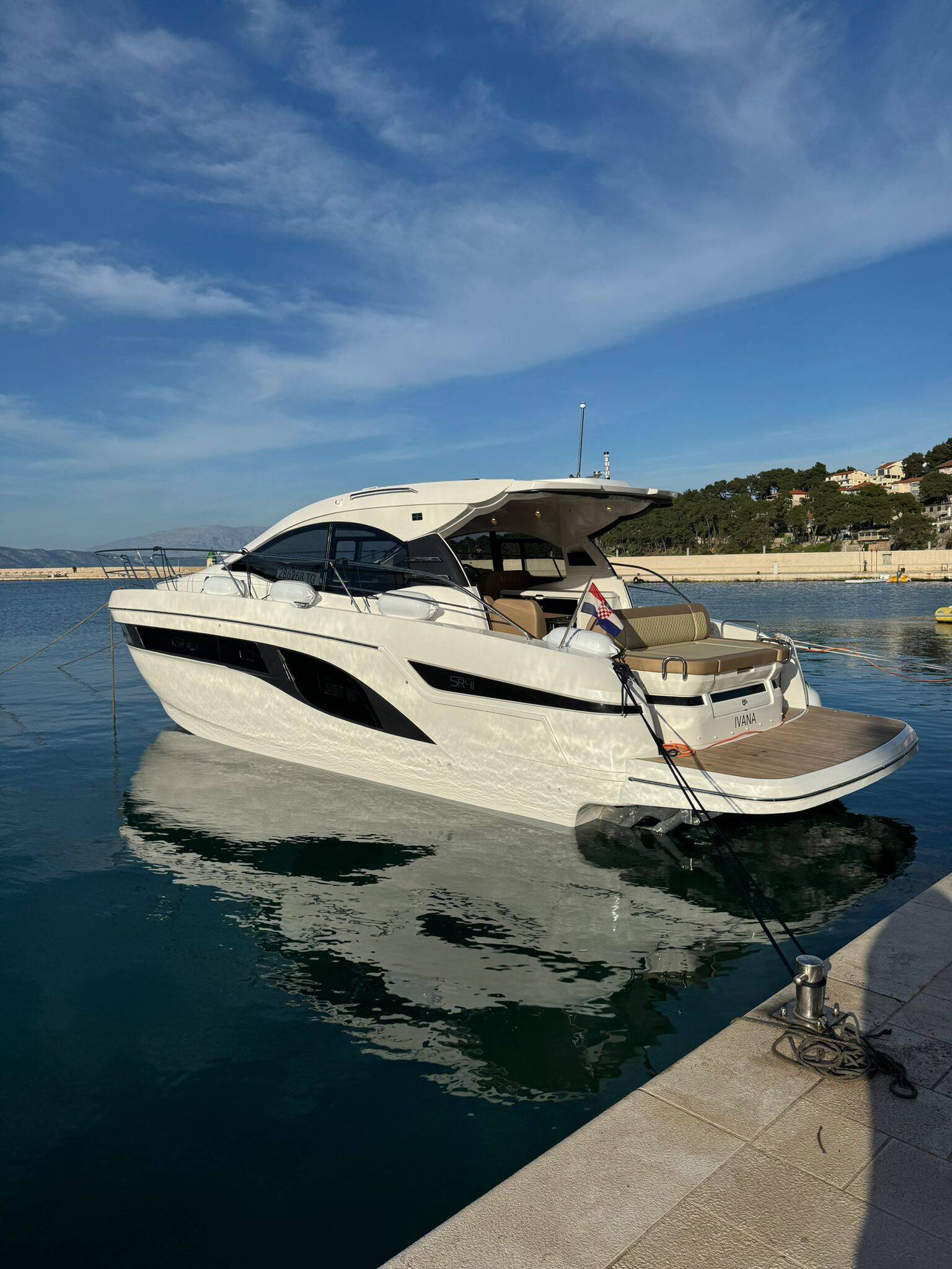 Bavaria SR41 Ivana
