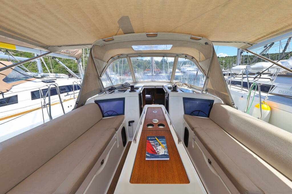 Dufour 390 Olmato
