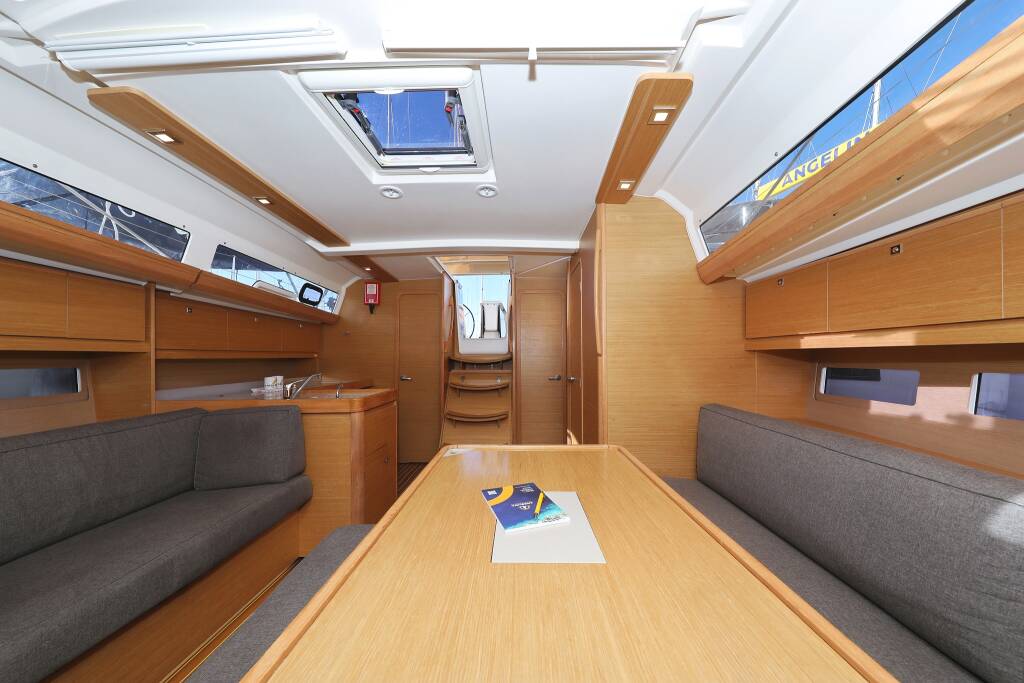 Dufour 412 GL Adrio