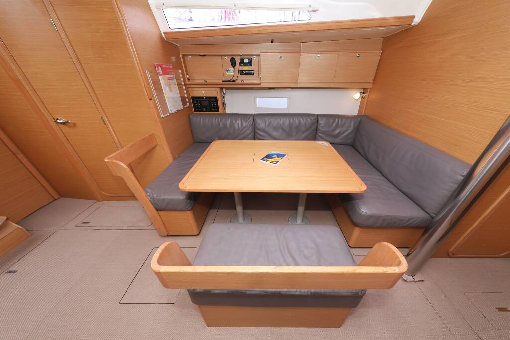 Dufour 430 GL Good Friends