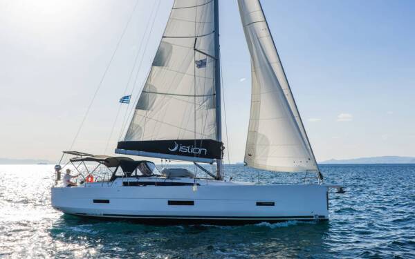 Dufour 430 First Love