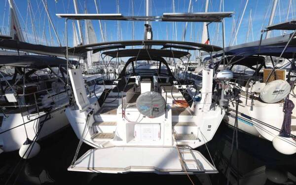 Dufour 44 Acrux