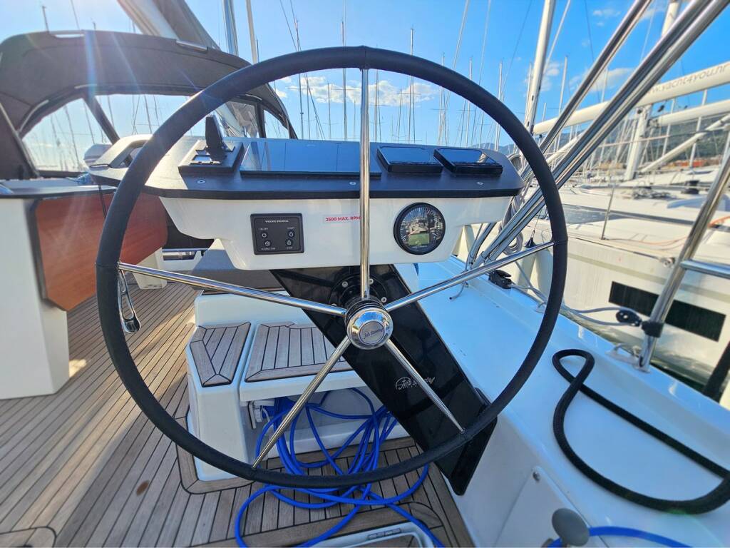 Dufour 44 Virtuoso