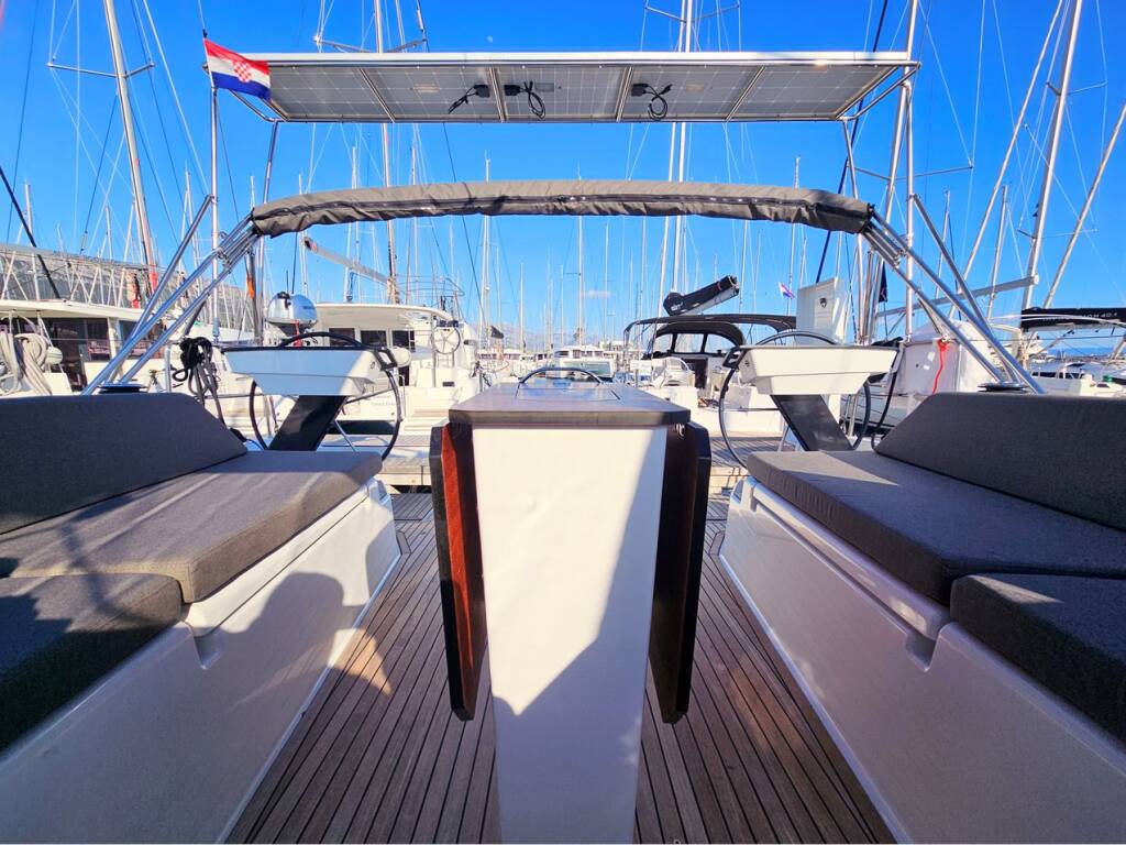 Dufour 44 Virtuoso