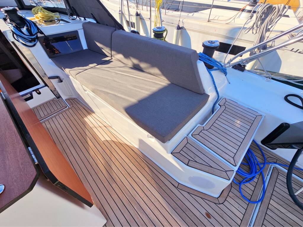 Dufour 44 Virtuoso