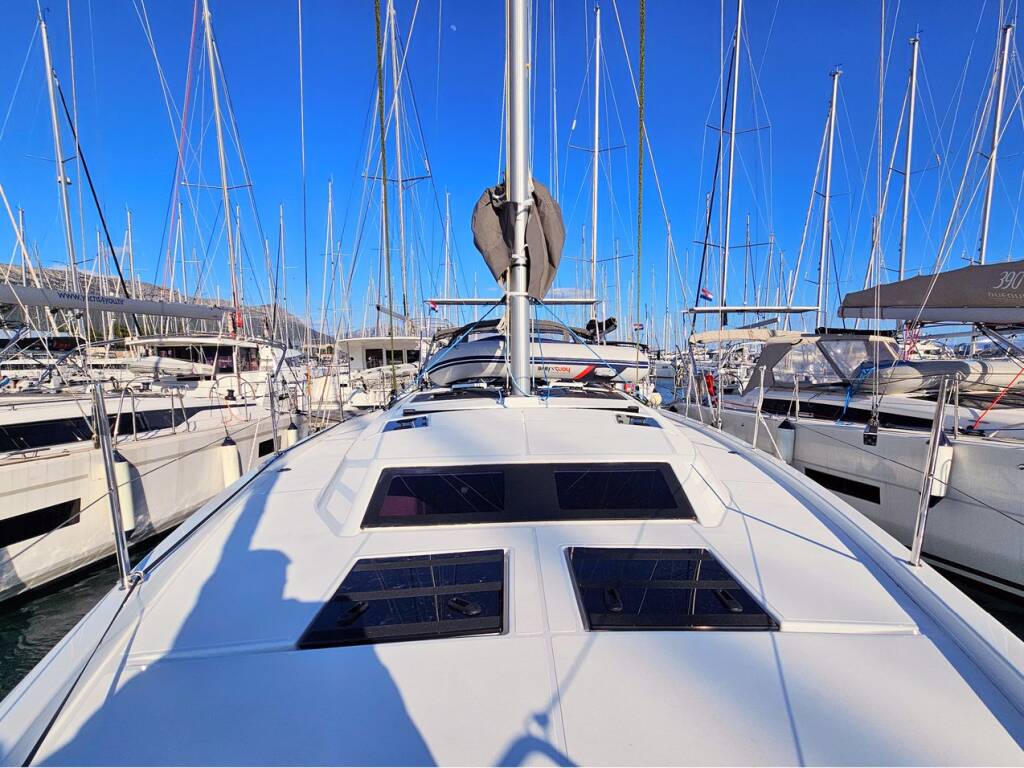 Dufour 44 Virtuoso
