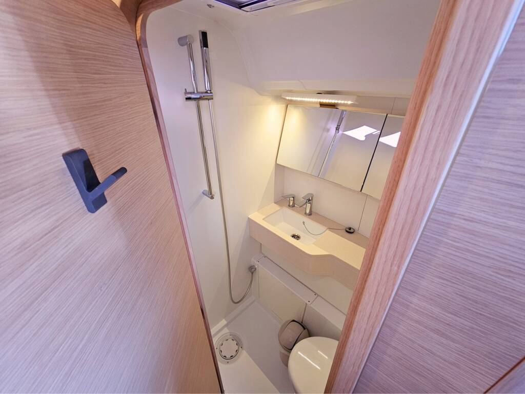 Dufour 44 Virtuoso