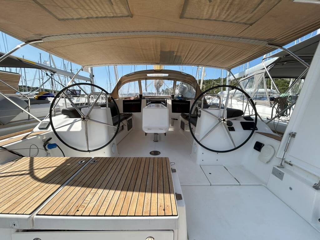Dufour 460 GL Good Luck