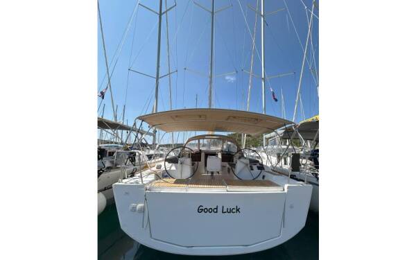 Dufour 460 GL Good Luck