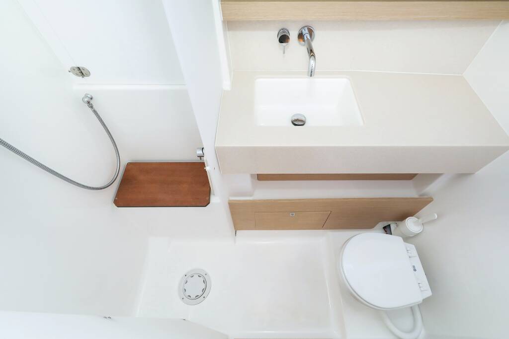 Dufour 470 Amber