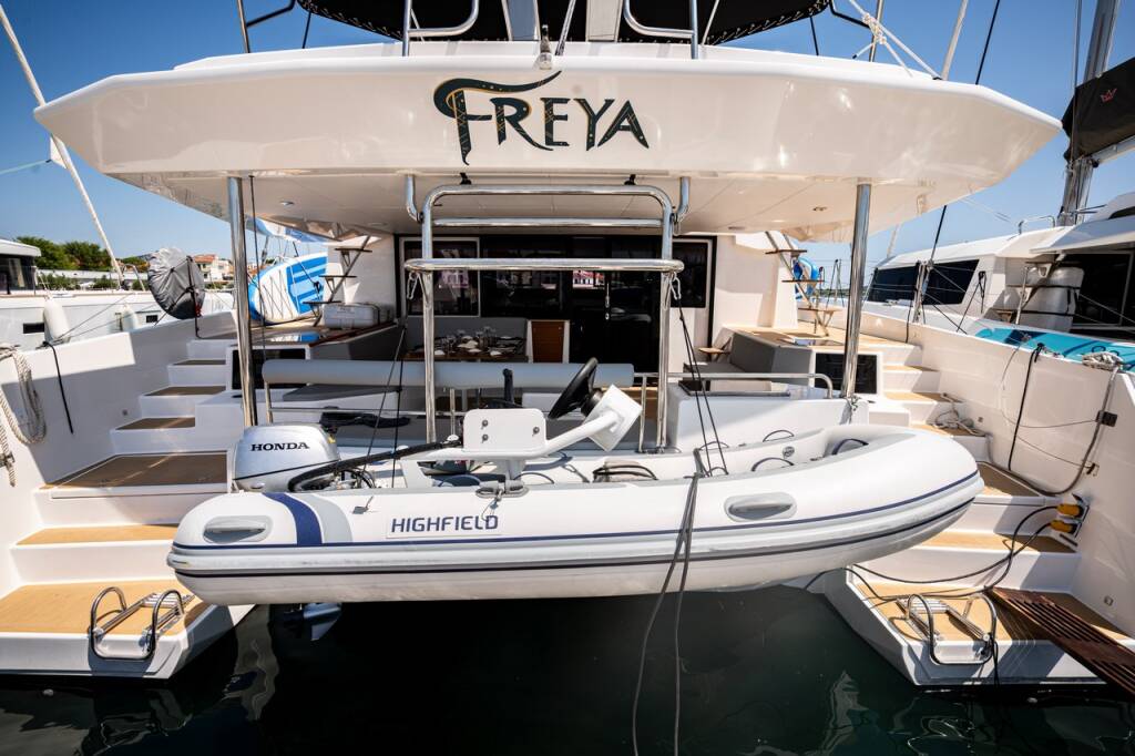 Dufour 48 Catamaran Freya