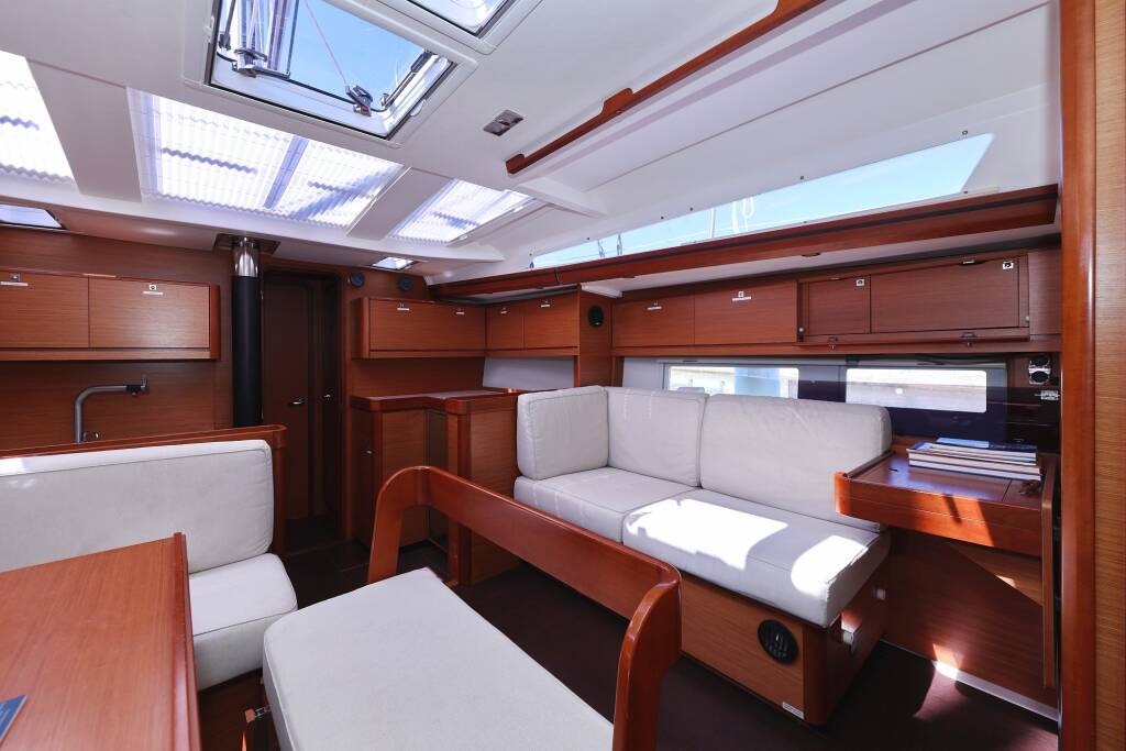 Dufour 520 GL Lateja