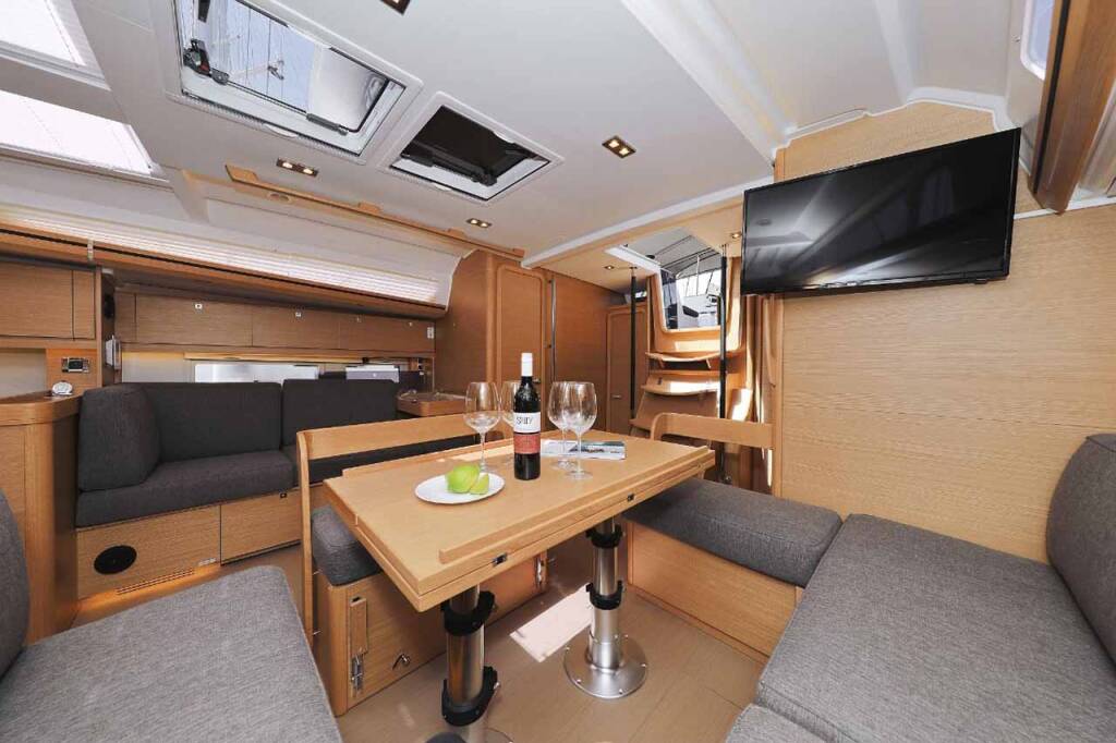 Dufour 520 GL Luna 77