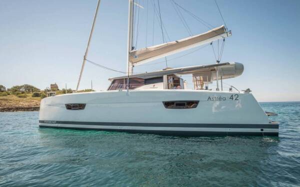 Fountaine Pajot Astrea 42 Timeless Planet