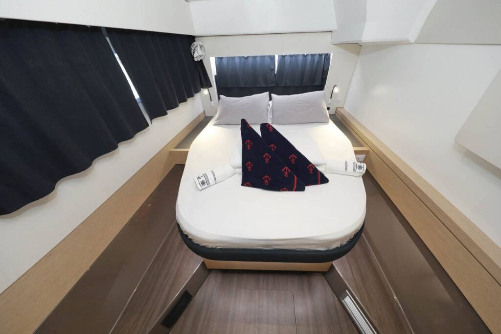 Fountaine Pajot Astrea 42 Ocean Runner