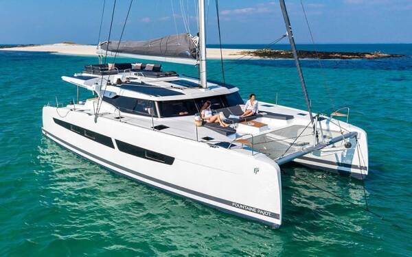 Fountaine Pajot Aura 51 Flow