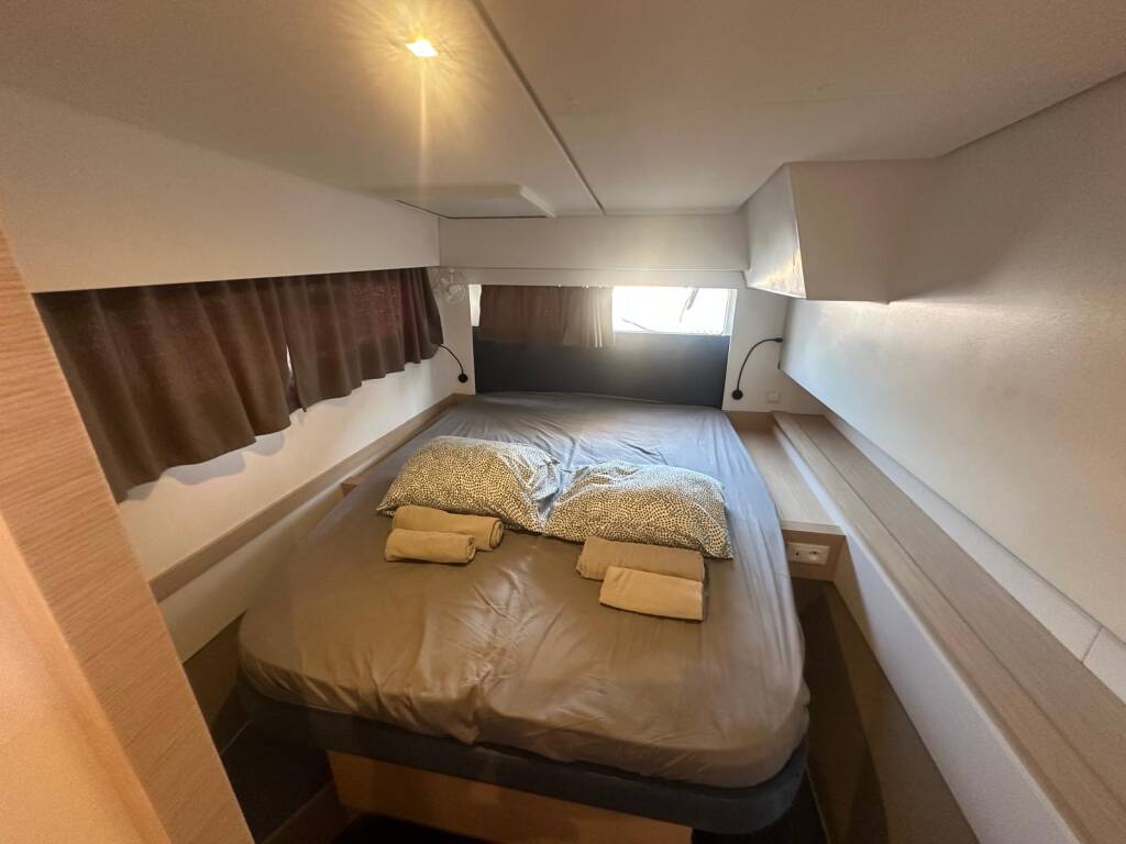 Fountaine Pajot Elba 45 Protea