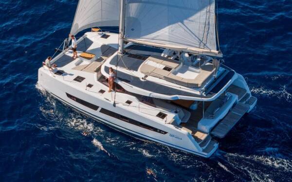 Fountaine Pajot FP 44 Maestro Cat-O-Caster