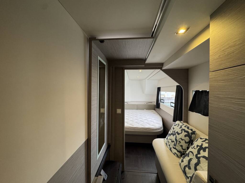 Fountaine Pajot MY4.S - Maestro Blue Champagne