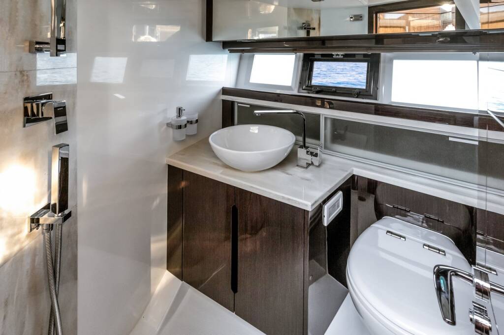 Galeon 420 Amber Blue